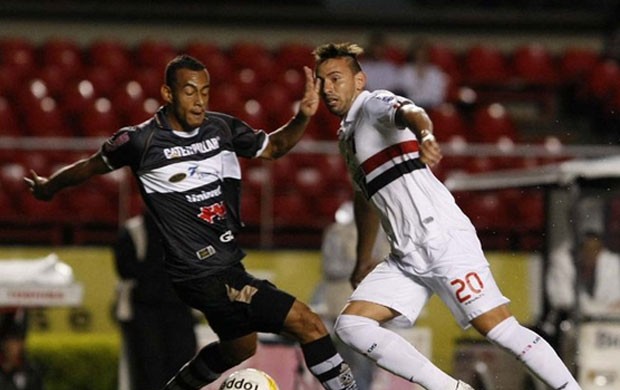 Canete, São Paulo x XV de Piracicaba (Foto: Rubens Chiri/saopaulofc.net)