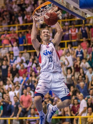 Guilherme Teichmann Franca x Uberlândia (Foto: Newton Nogueira / NBB)