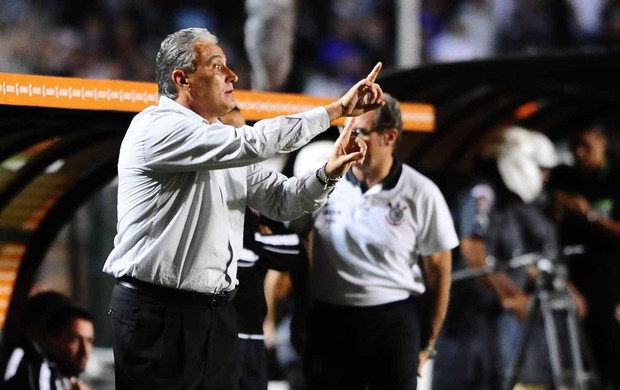 Tite, Corinthians x San José (Foto: Marcos Ribolli)