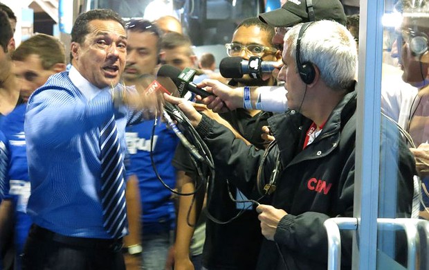 Luxemburgo entrevista Grêmio Fluminense (Foto: Edgar Maciel de Sá)