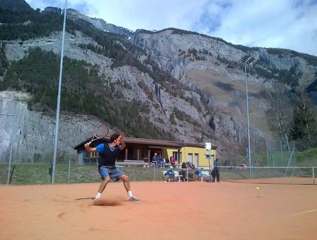 Roger Federer treino Alpes Suíços (Foto: Reprodução / Facebook)