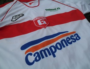 Uniforme branco do Guarani-MG (Foto: Cleber Corrêa)