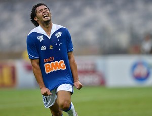 Ricardo Goulart comemora gol Cruzeiro sobre Caldense (Foto: Juliana Flister/Agência Estado)