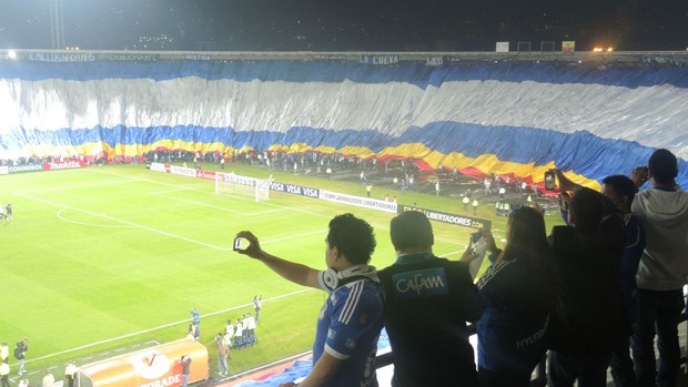 Bandeira Millonarios x Corinthians (Foto: Diego Ribeiro / globoesporte.com)