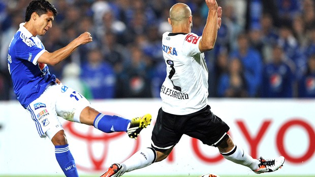 Alessandro jogo Corinthians Millonarios (Foto: AFP)