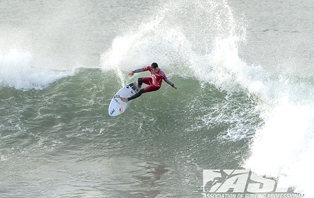 Adriano de Souza surfe vitória Bells Beach (Foto: Divulgação / ASP)