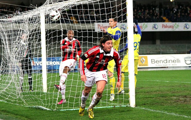 Montolivo gol Milan Chievo (Foto: AP)