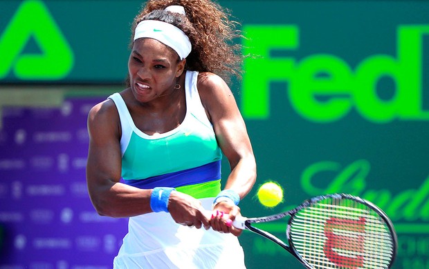 Serena Williams tênis contra Na Li  (Foto: Reuters)