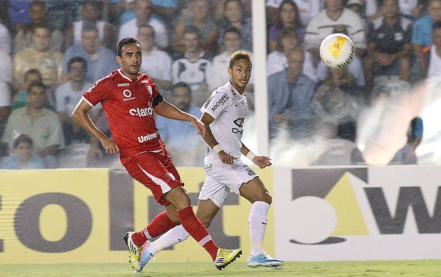 Neymar jogo Santos Mogi Mirim  (Foto: Lucas Baptista / Futura Press)