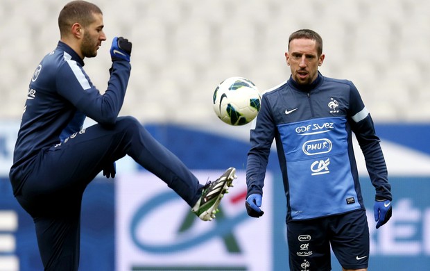 Benzema Ribéry França (Foto: Reuters)