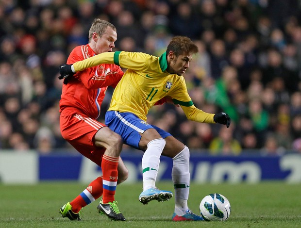 Neymar Brasil x Rússia (Foto: AP)