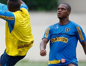 andre bahia botafogo (Foto: Marcio Alves/Globo)