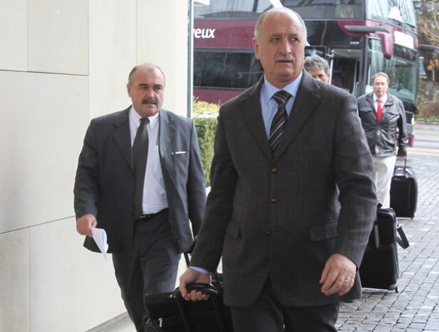 Luiz Felipe Scolari em Genebra com a Seleção (Foto: Mowa Press)