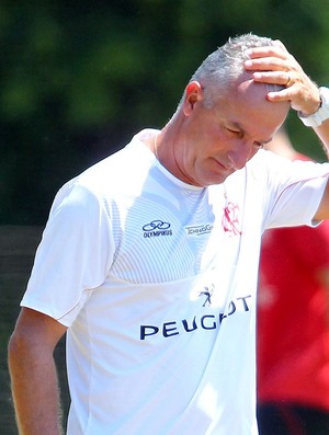 Dorival Junior no treino do Flamengo (Foto: Ivo Gonzalez / Agencia O Globo)