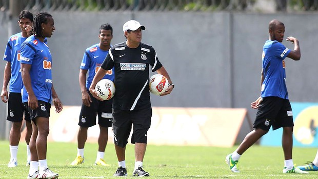 Muricy Ramalho no treino do Santos (Foto: Divulgação / Site Oficial do Santos)