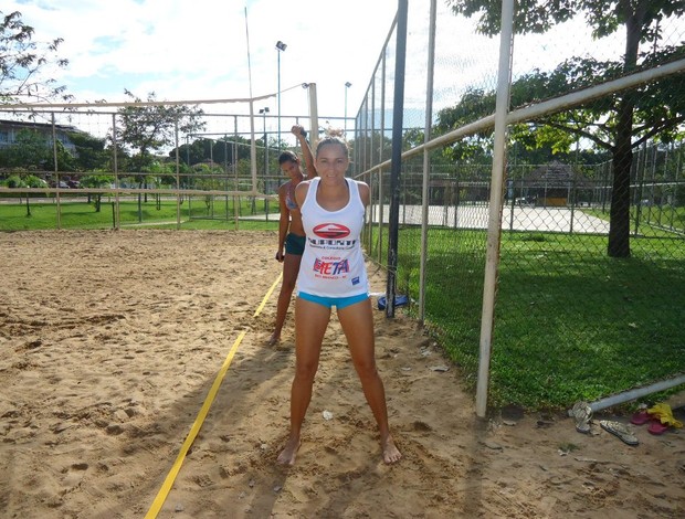 Realizando treinamento físico na quadra do Parque da Materniadade (Foto: Erlane Mota/Arquivo pessoal)