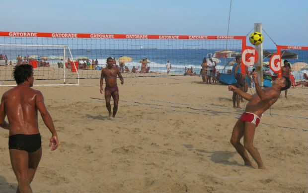 Renato Gaúcho e Djalminha no Mundial de Futevôlei (Foto: Flávio Dilascio)