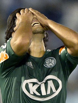 Valdivia lamenta derrota do Palmeiras para o Tigre (Foto: AFP)