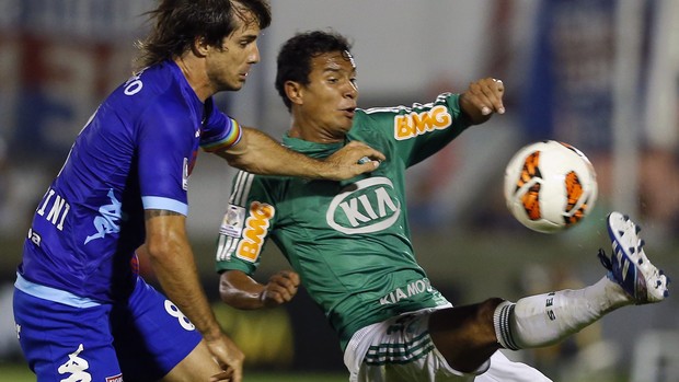 Vinicius do Palmeiras na partida contra o Tigre (Foto: Reuters)