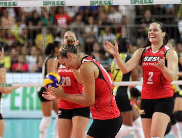 Galeria - Praia Clube x Sesi-SP (Foto: Alexandre Arruda/CBV)