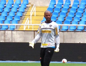 Jefferson no treino do Botafogo (Foto: Thales Soares)