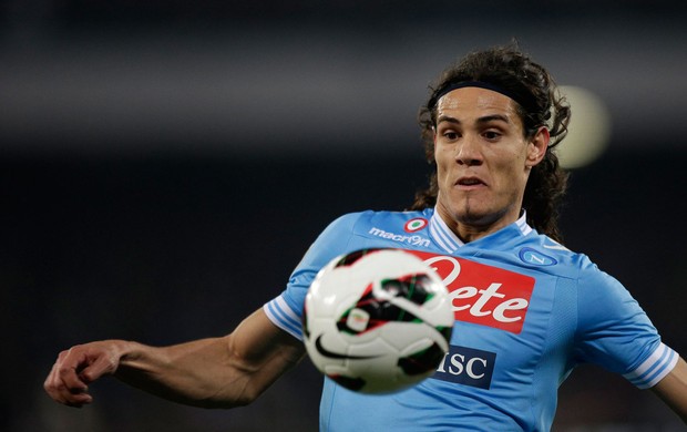 cavani juventus x napoli (Foto: Reuters)