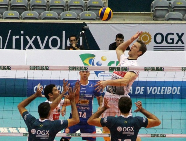 Gustavo vôlei Canoas (Foto: Fernando Potrick | Móveis Kappesberg/Canoas)