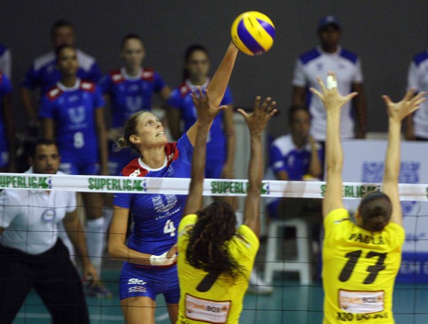 Volei - Rio de Janeiro x Rio do Sul (Foto: Pedro de Souza/Adorofoto)