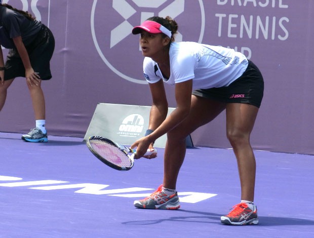 tênis teliana Pereira WTA Brasil (Foto: Matheus Tibúrcio)