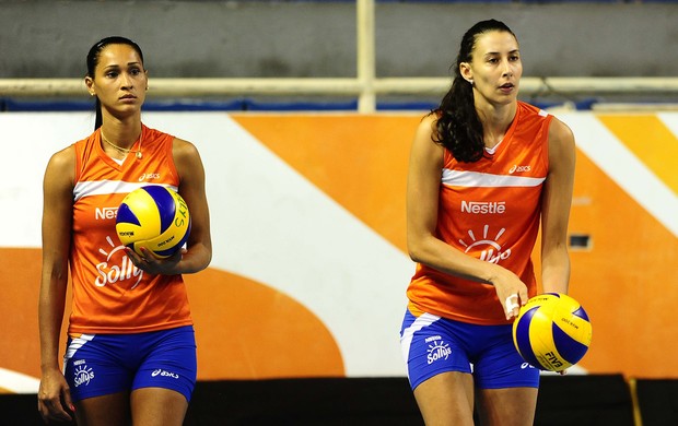 Jaqueline e Sheilla vôlei Osasco (Foto: Marcos Ribolli / Globoesporte.com)