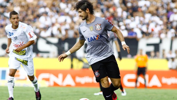 Alexandre Pato, Bragantino x Corinthians (Foto: Luis Moura/Agência Estado)