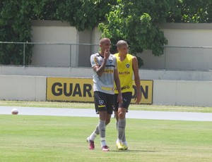 Rafael Marques botafogo (Foto: Thales Soares)