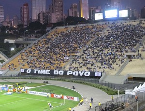 Torcida do Corinthians no Pacaembu (Foto: Diego Ribeiro / Globoesporte.com)