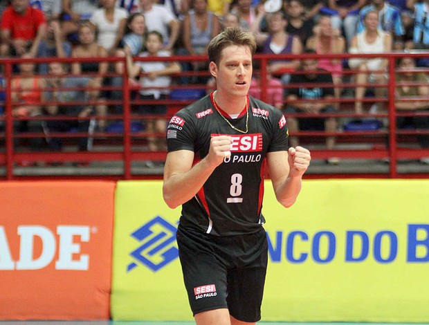 Murilo na partida de vôlei do Sesi contra o Canoas (Foto: Alexandre Arruda / CBV)