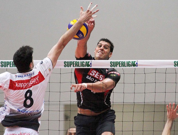 Sidão na partida de vôlei do Sesi contra o Canoas (Foto: Alexandre Arruda / CBV)