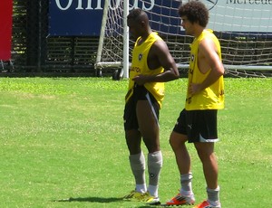 Bruno mendes sassá botafogo treino (Foto: Thales Soares)