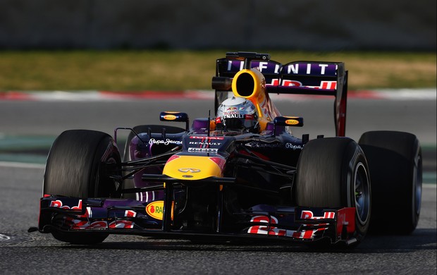 sebastian vettel rbr testes Circuito da Catalunha (Foto: Agência Getty Images)