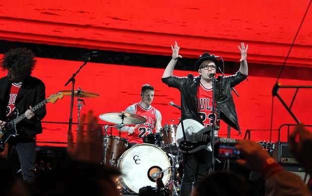 Fall Out Boy no All Star Game (Foto: AFP)