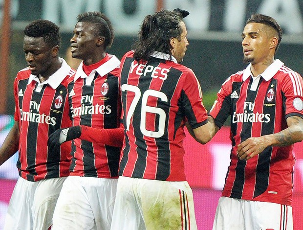 jogadores gol Milan (Foto: EFE)