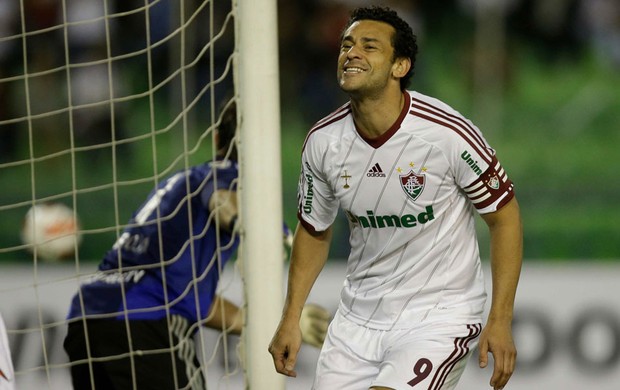 Fred comemora gol do Fluminense sobre o Caracas (Foto: AP)