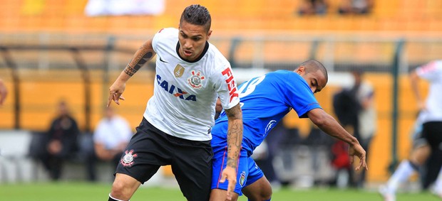 Paolo Guerrero CORINTHIANS X SÃO CAETANO (Foto: Wagner Carmo/Agência Estado)