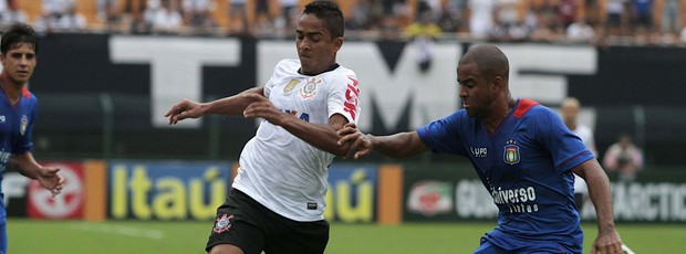 jorge henrique corinthians são caetano paulista 2013 (Foto: Daniel Guimarães / Agência Estado)