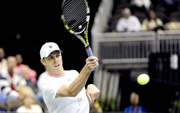 Sam Querrey no tênis contra Thiago Alves na Copa Davis  (Foto: EFE)