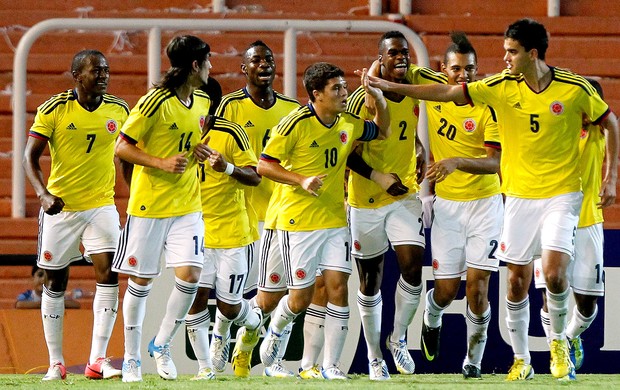 Jherson Vergara comemora gol da Colômbia contra o Paraguai sub-20 (Foto: Reuters)