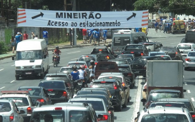 Engarrafamento no Mineirão (Foto: Felippe Costa)