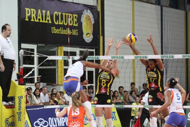 Praia Clube x Osasco (Foto: Valter de Paula)