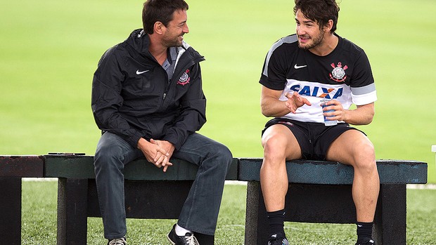 Pato no treino do Corinthians (Foto: Daniel Augusto Jr. / Ag. Corinthians)