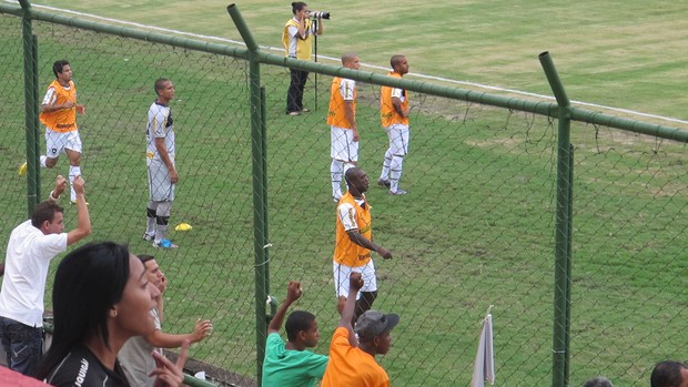 Seedorf Botafogo x Audax (Foto: Fred Huber)