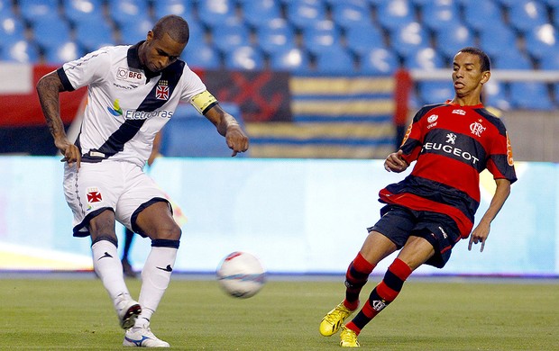 Dedé na partida do Flamengo contra o Vasco (Foto: Jorge William / Ag. O Globo)