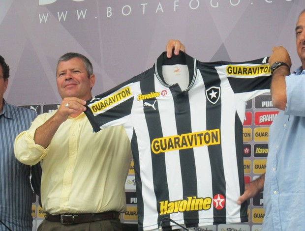 Sergio Landau Chevron Botafogo (Foto: Fred Huber)